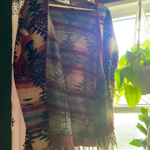 American Eagle hooded poncho/vest/cardi - Picture 6 of 9